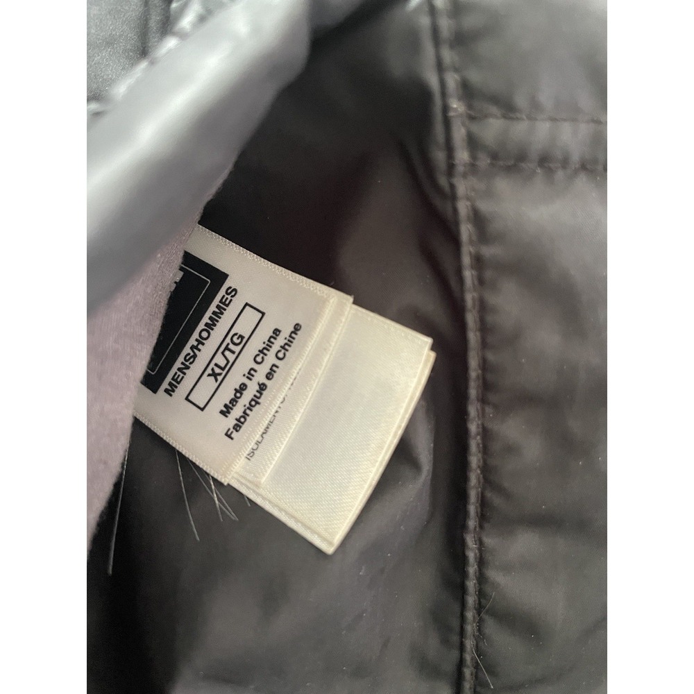 North Face Men's XL Black and Gray Double sided Puffer Jacket Reversible - Picture 3 of 11
